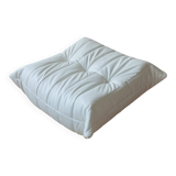 Togo pouf in white leather by Michel Ducaroy for Ligne Roset