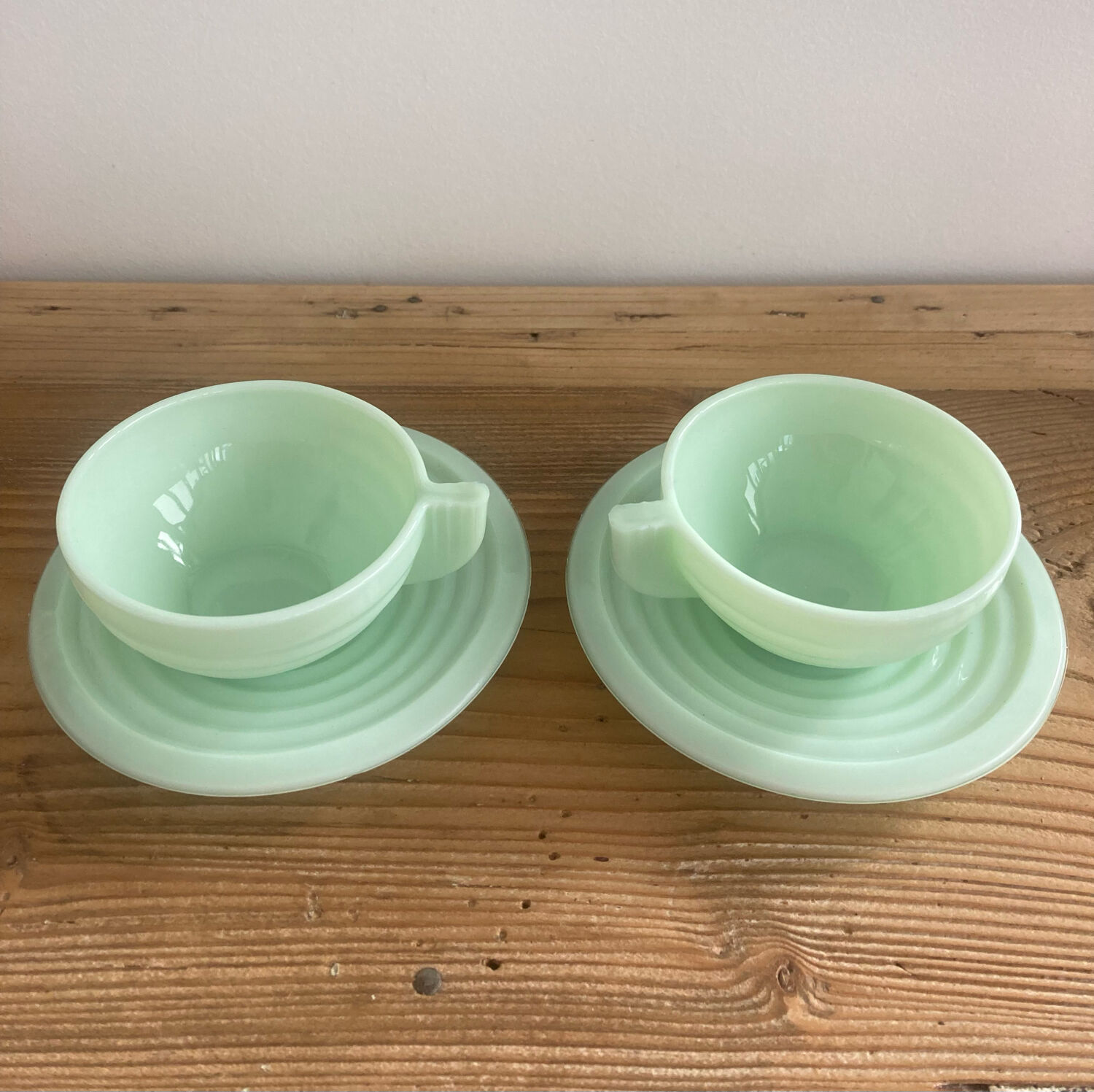 Paire de tasses verre opaline vert mint