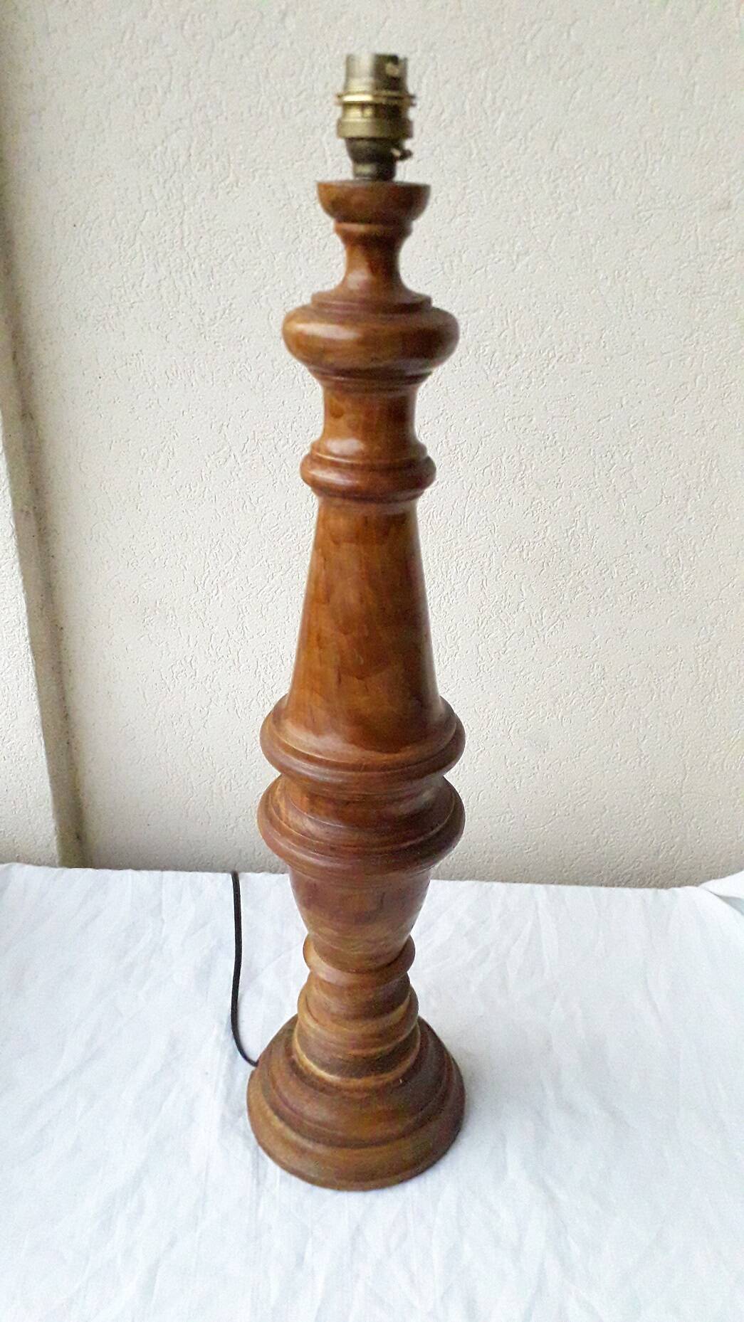Wooden lamp foot