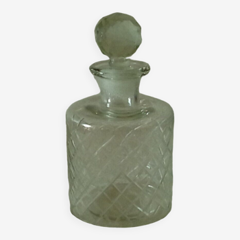 Flacon pour parfum en verre taille decor losange