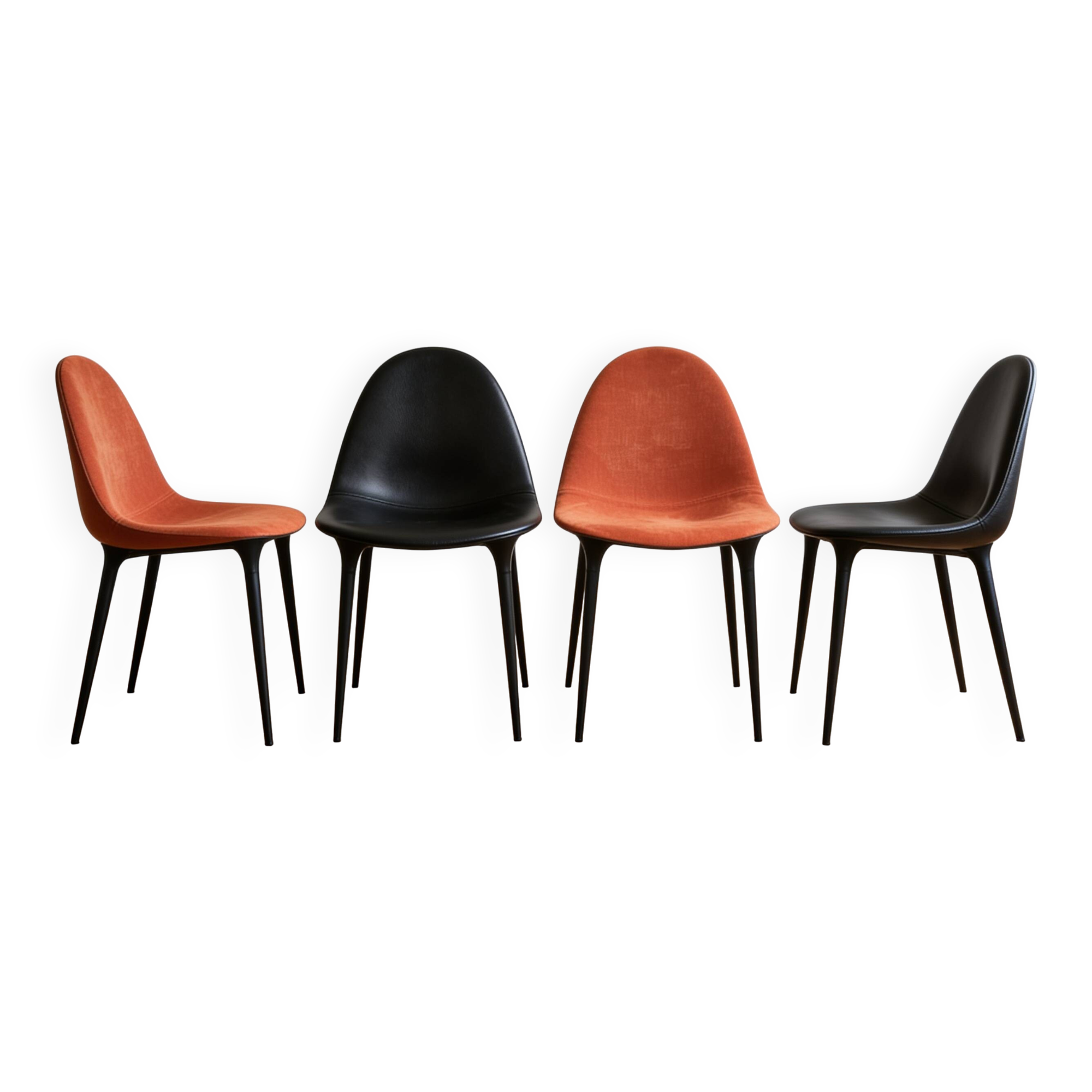 Suite de 4 chaises Caprice, Cassina