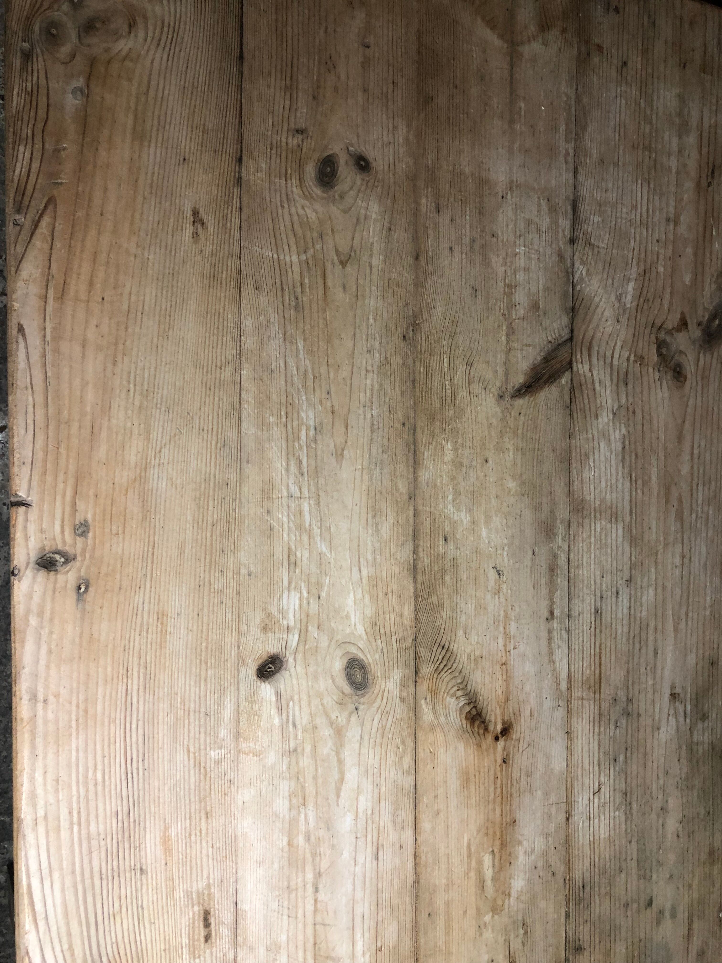 Coffee table in raw pichepin 1920