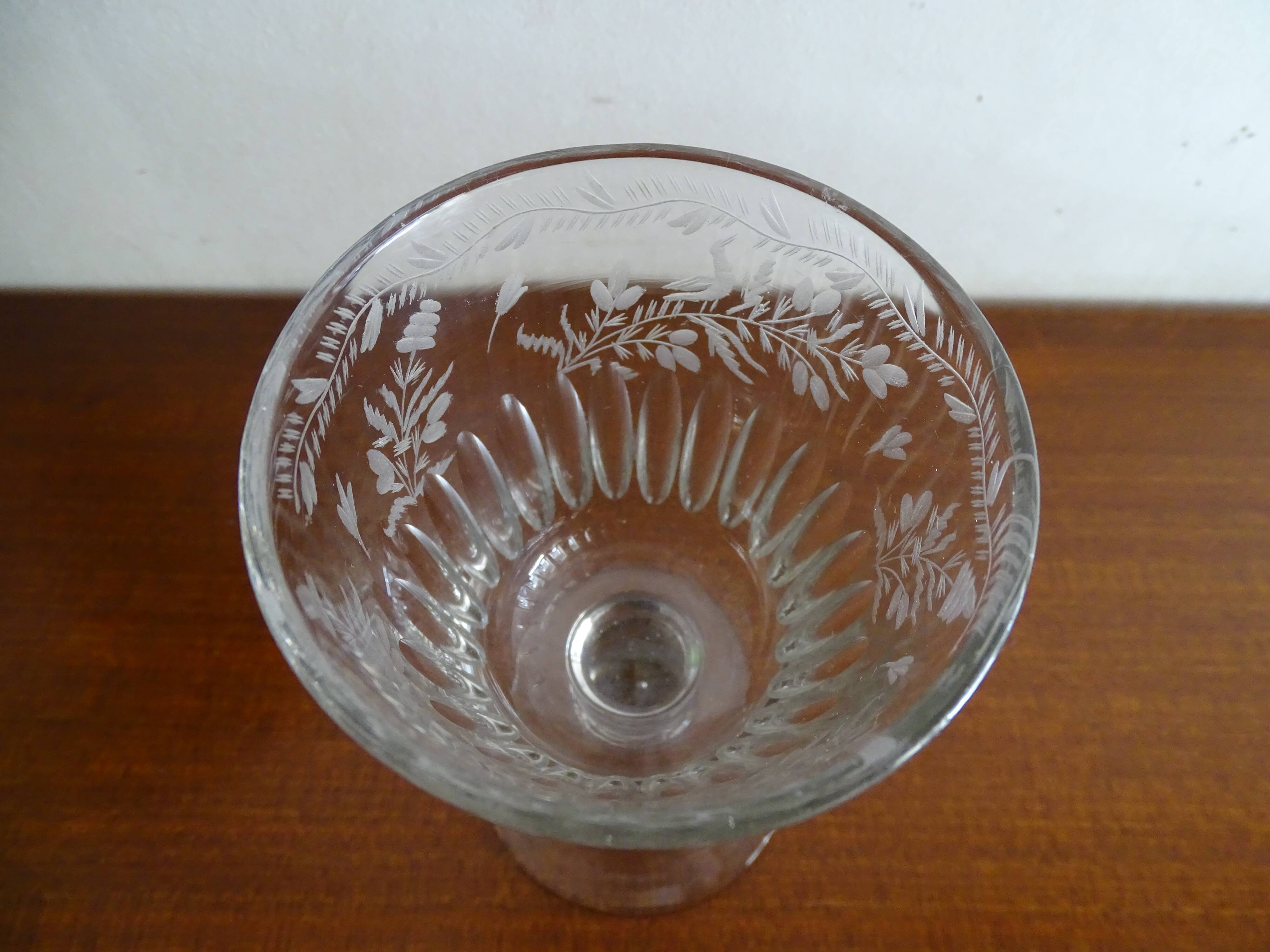 Old foot glass XIXth blown glass engraved flowers