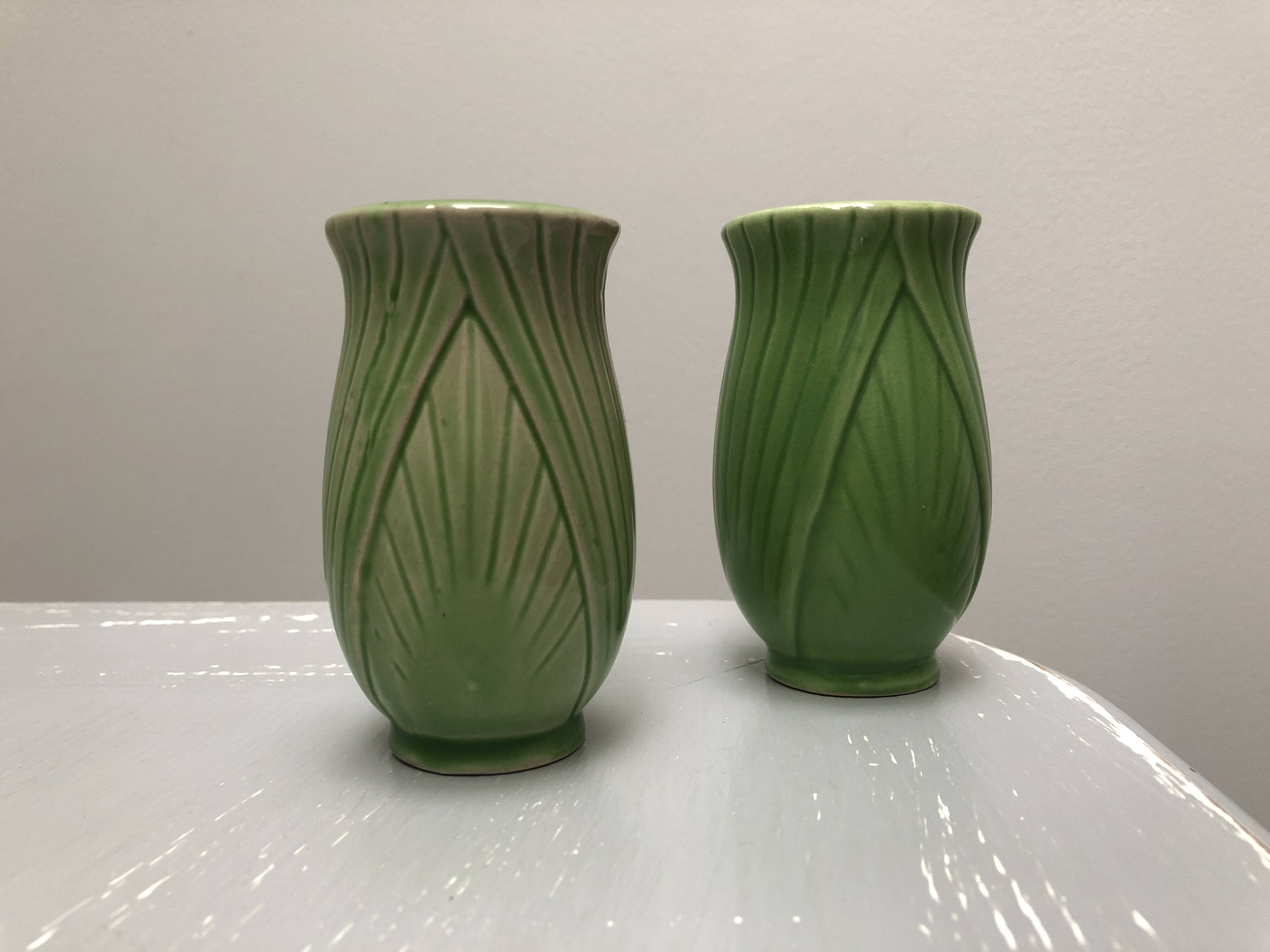 Duo salière poivrier en barbotine verte