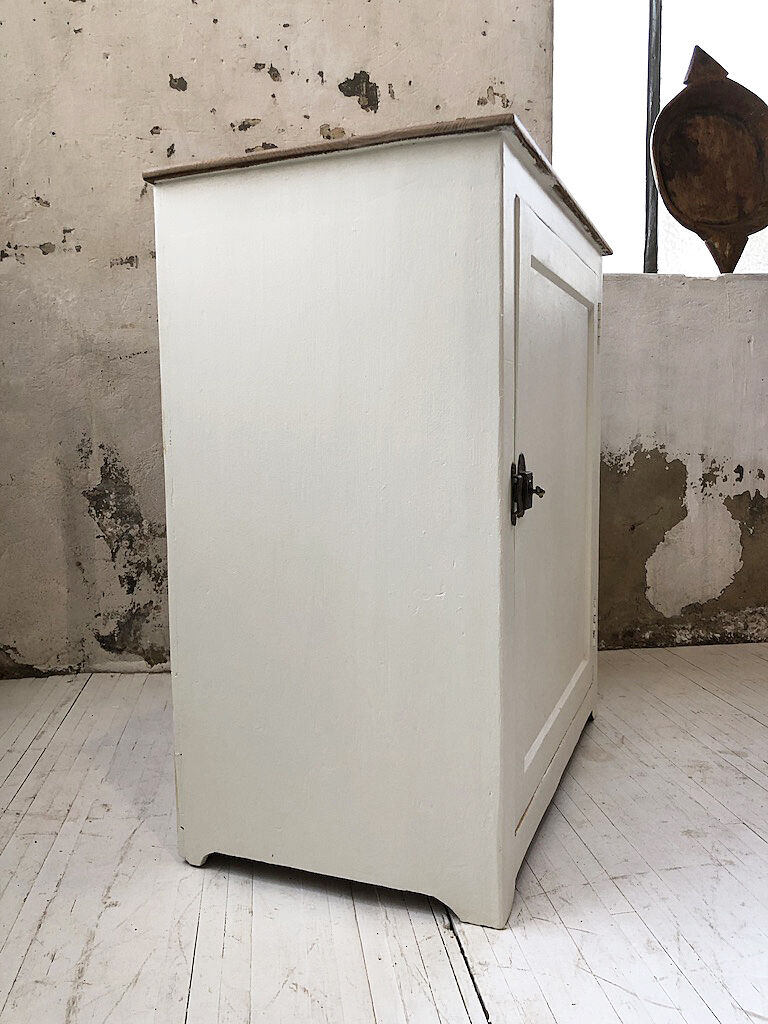 White pine confectioner