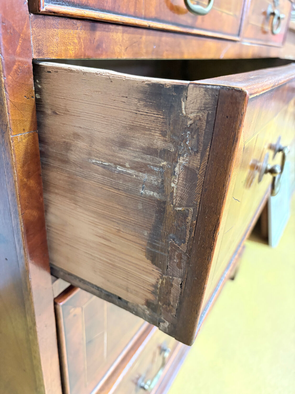 19th century Georgian style commode in end-grain wood marquetry.