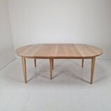 Extendable Solid Oak Dining Table with 2 Leaves
