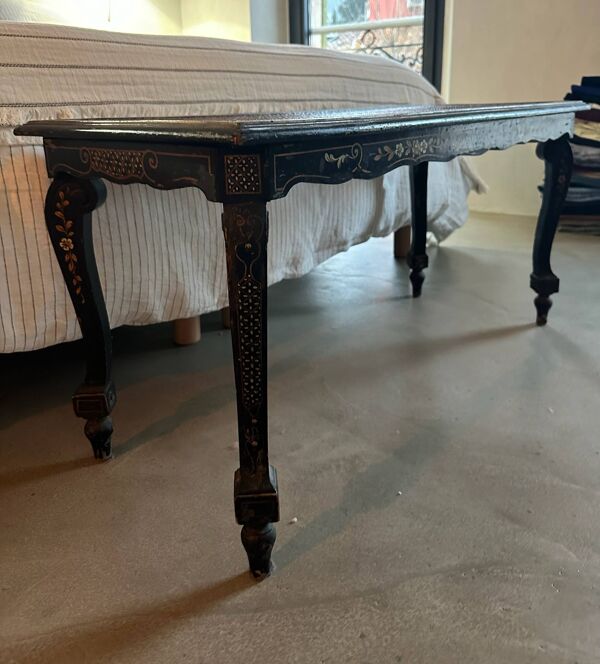 Table basse ancienne laquée noire & cannage – décor peint – fin XIXe
