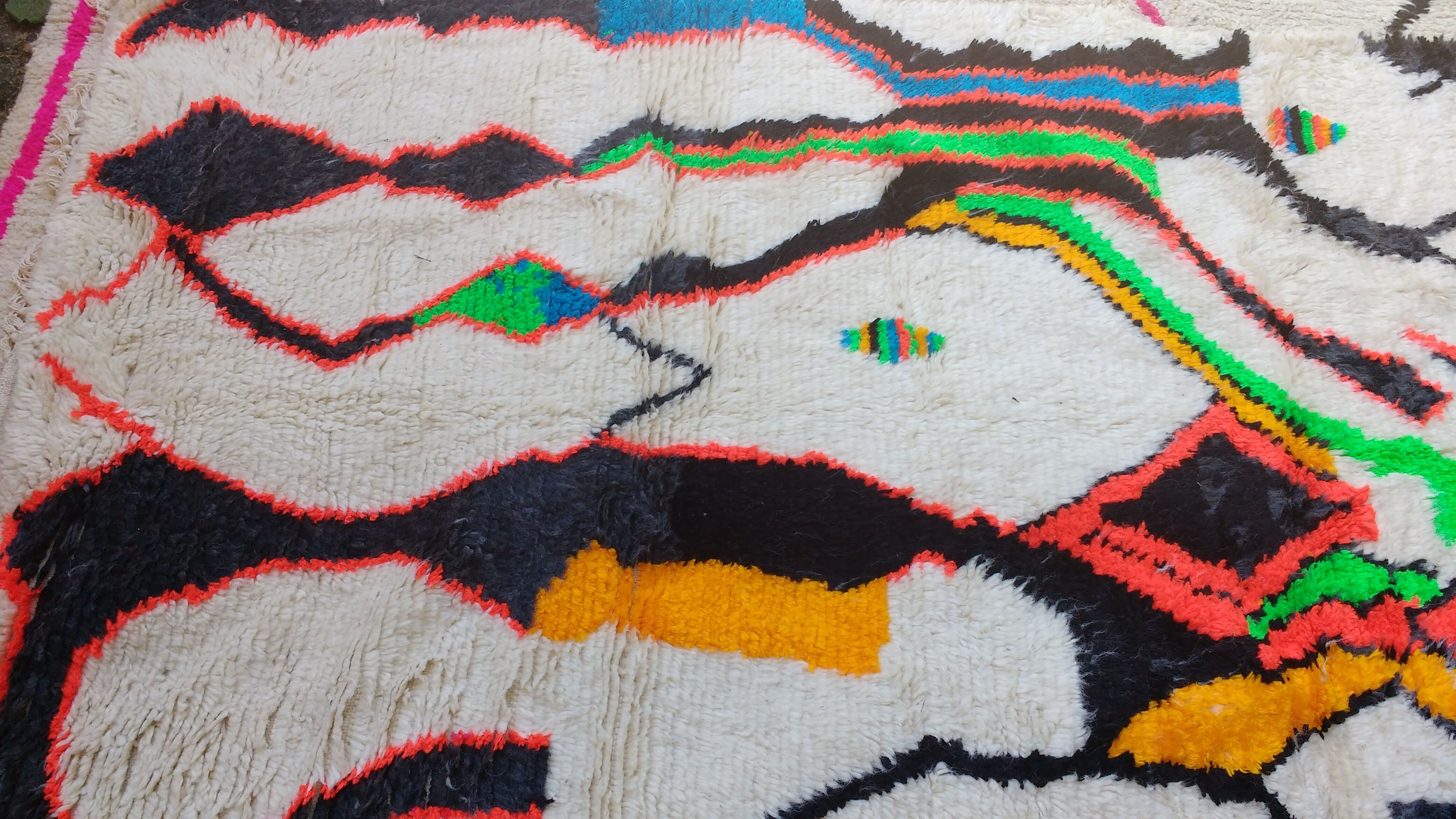 Beni Urain rug, contemporary in colour, 100% wool, 230X130 cm