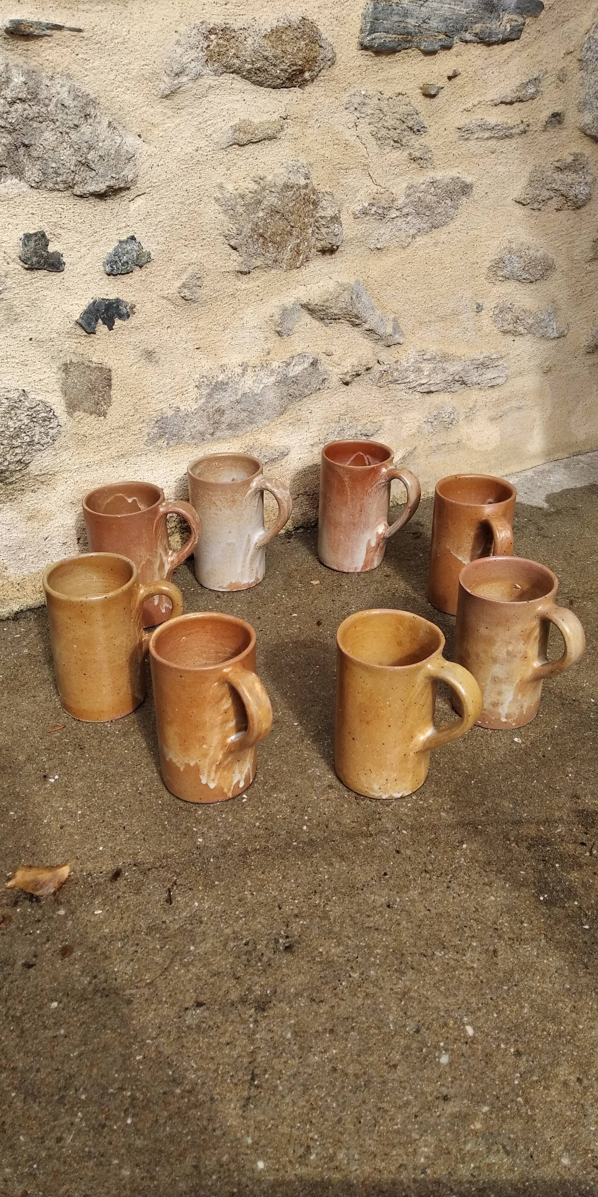 Mug in enamelled stoneware