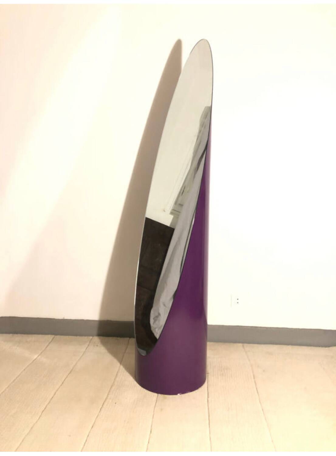 Purple lipstick mirror