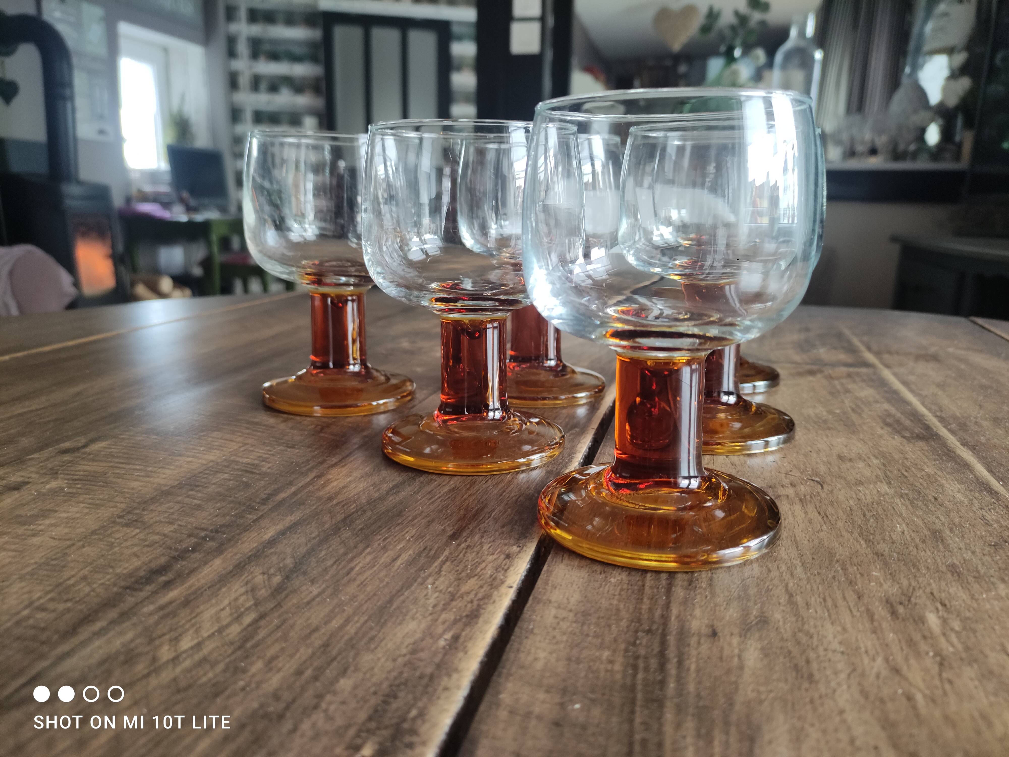 Lot de 6 verres ballon vintages pied épais ambré