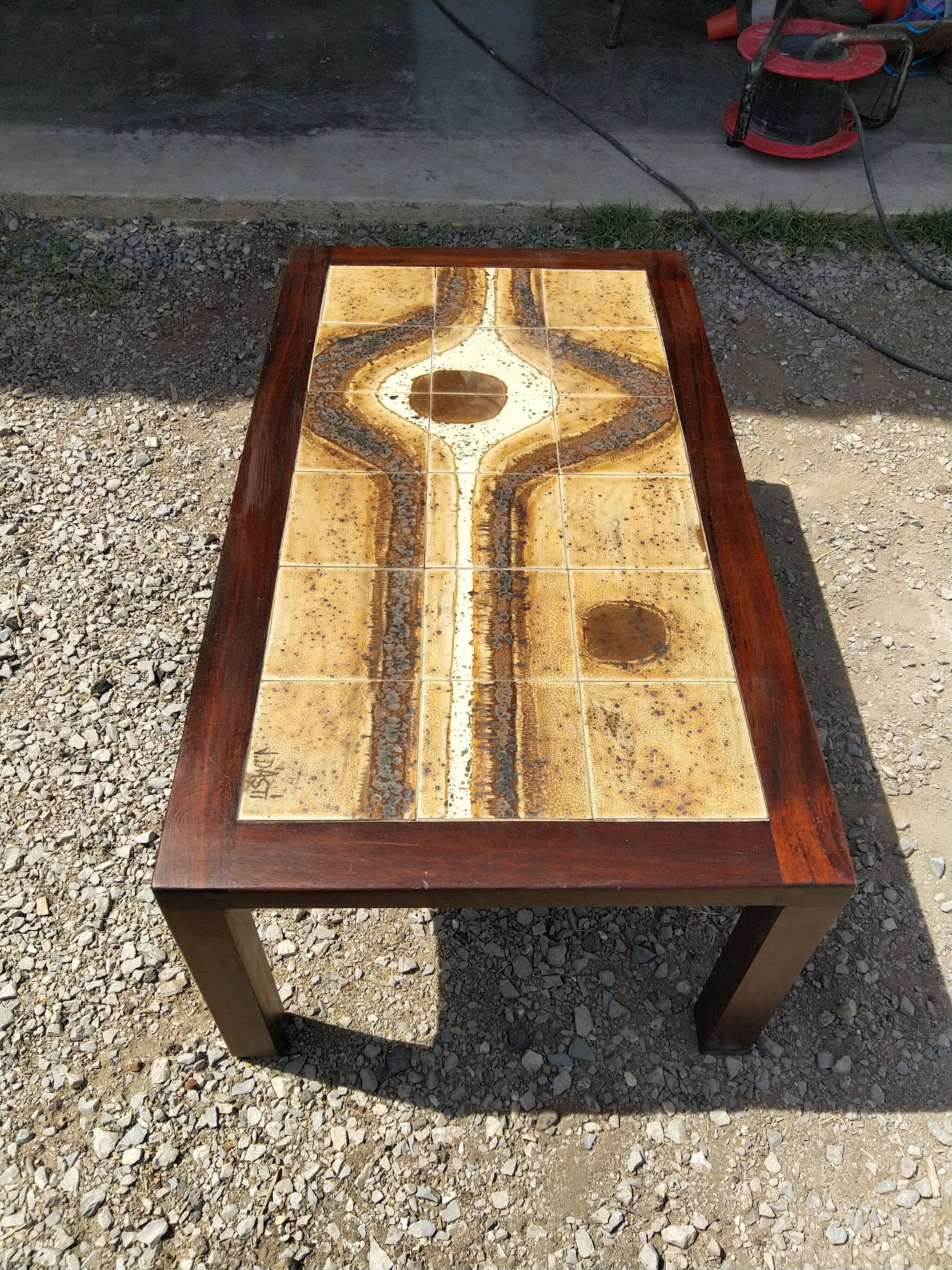 Ceramic coffee table