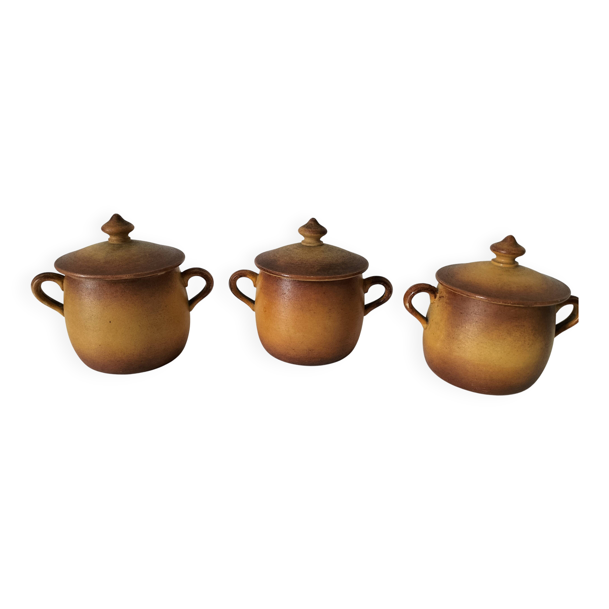 Set of three mini cocottes Pillivuyt in porcelain – 1930s-1940s