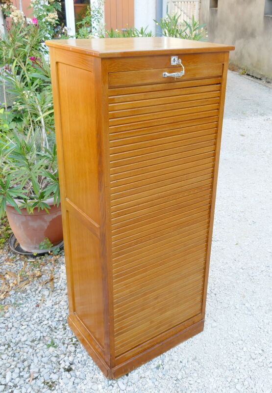 Vintage curtain binder