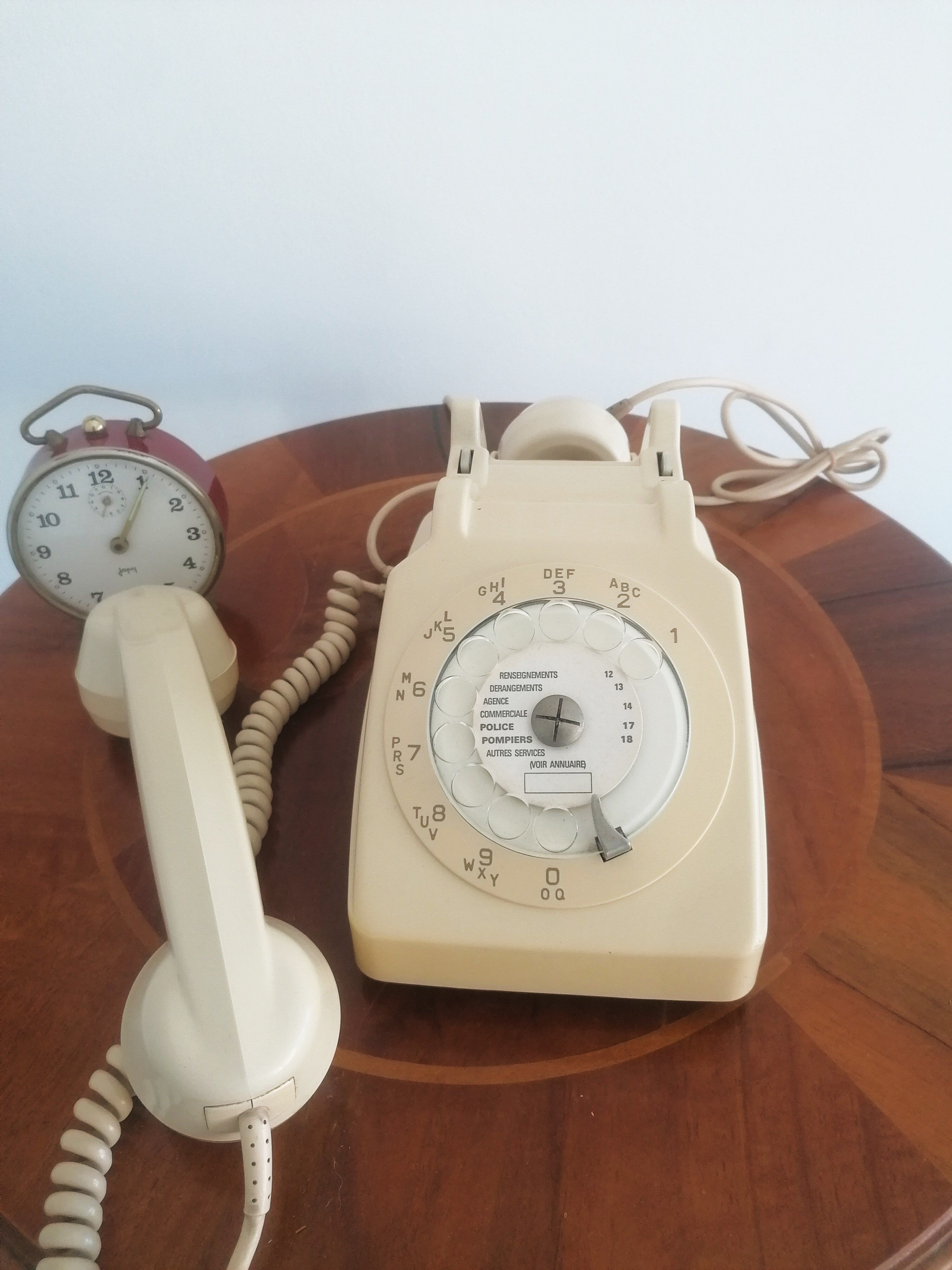 Vintage phone SOCOTEL S63 - Rotary dial - Ivory - 1975