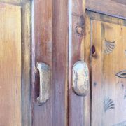 Meuble de rangement confiturier art populaire savoyard 1950