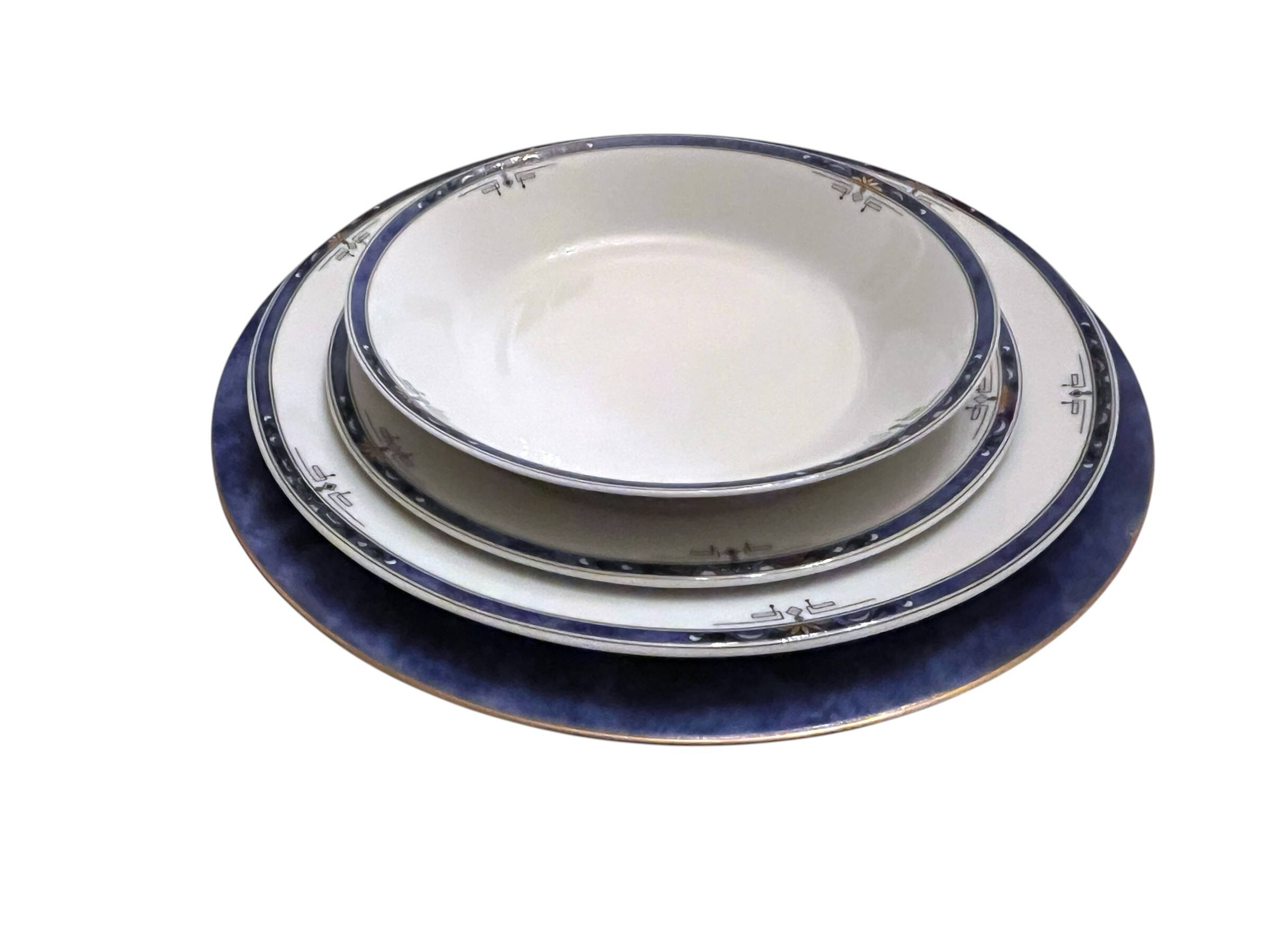 Tableware, complete 94-piece Limoges porcelain dinner service, 20th century