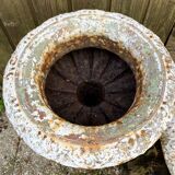 Pair of Médicis planters in cast iron