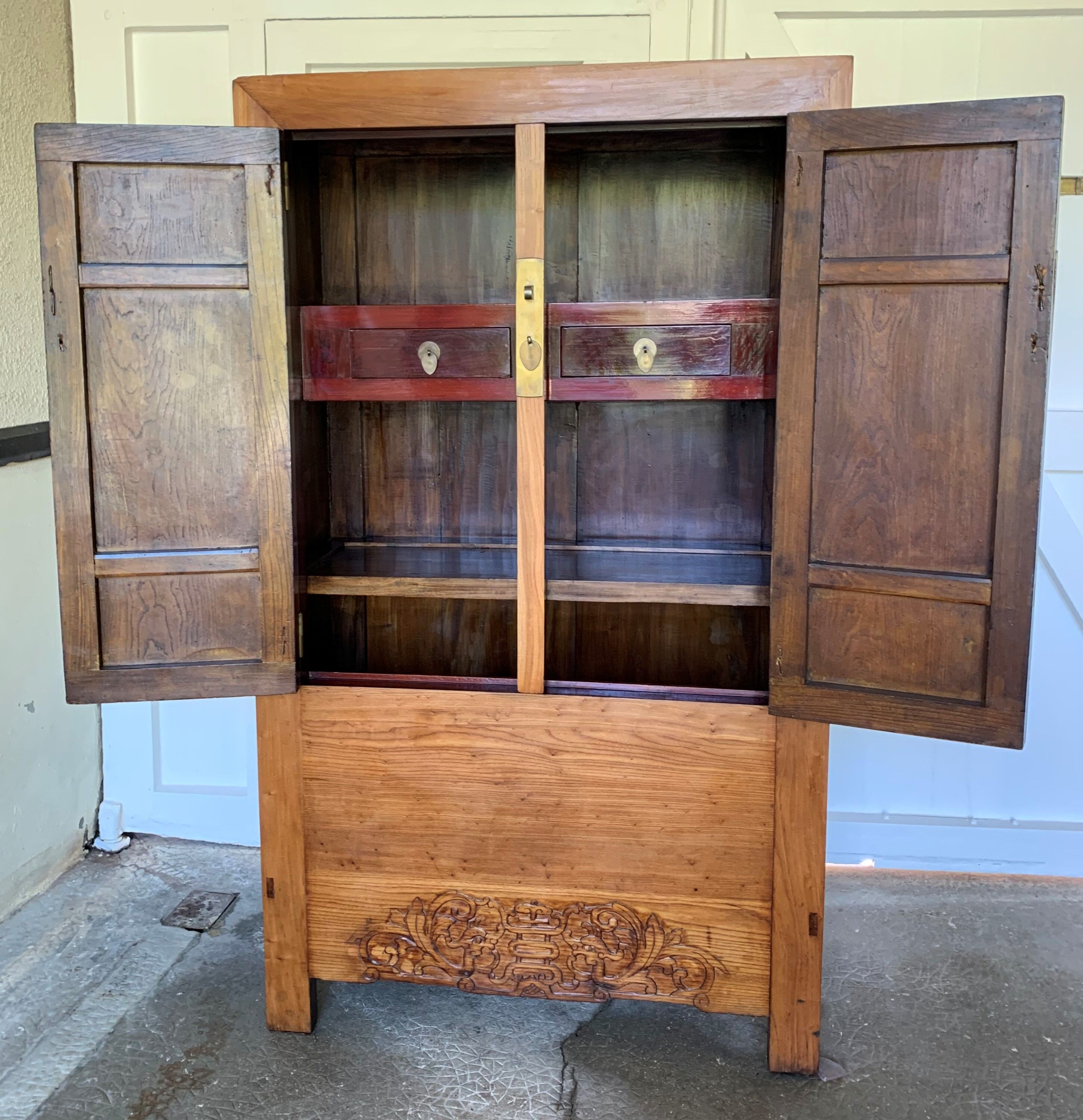 Armoire chinoise en orme