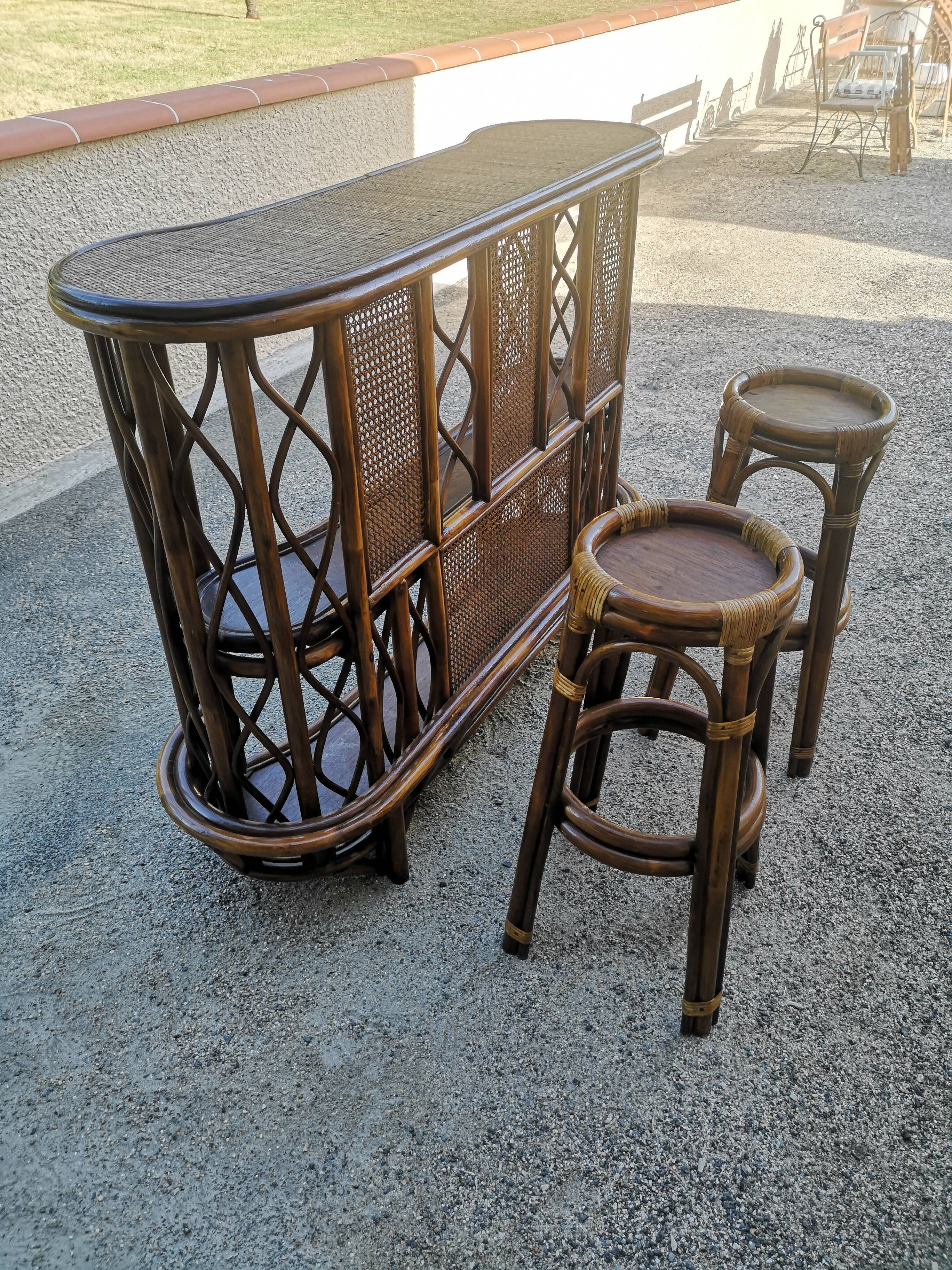 Bar vintage rotin et cannage