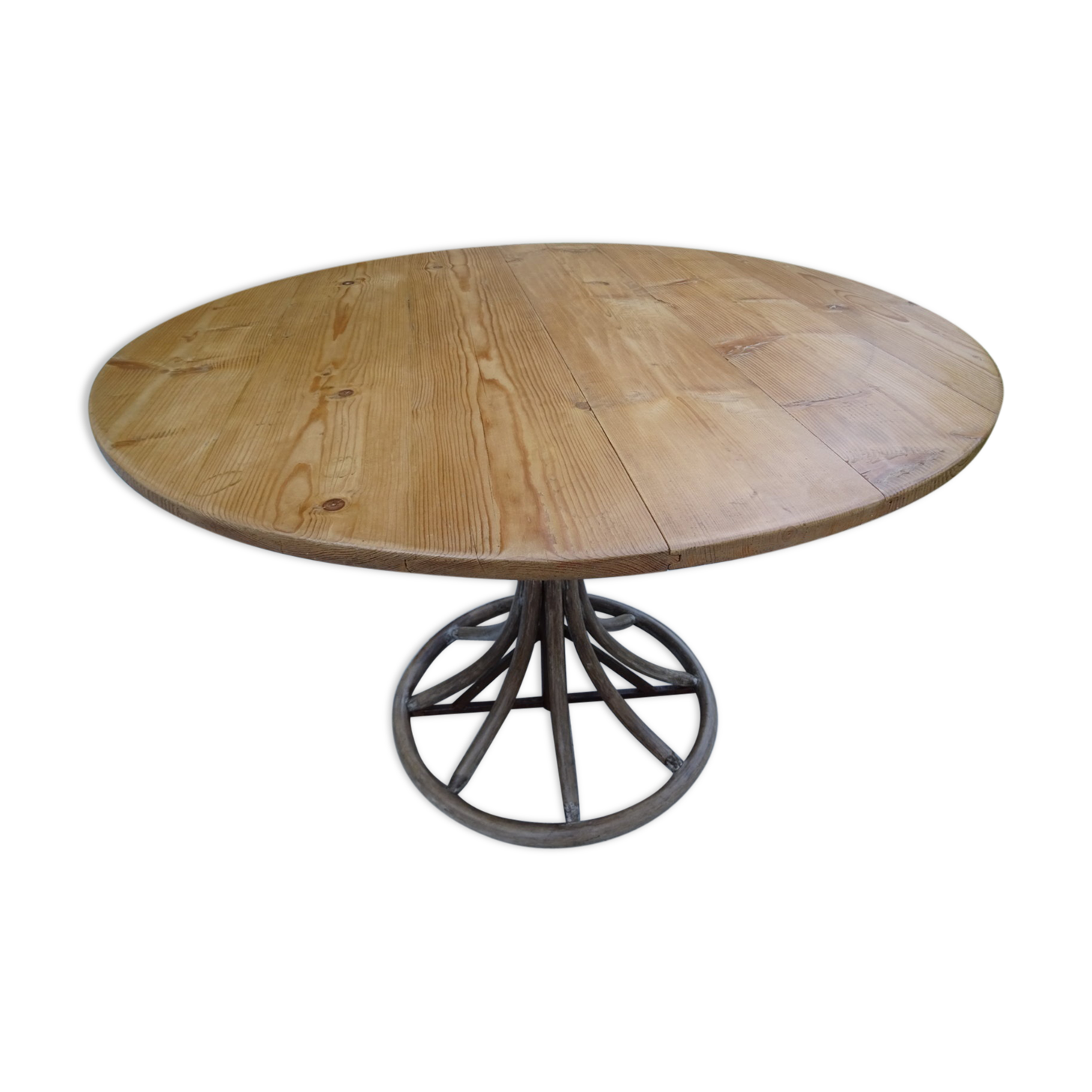 Tulip footing round table