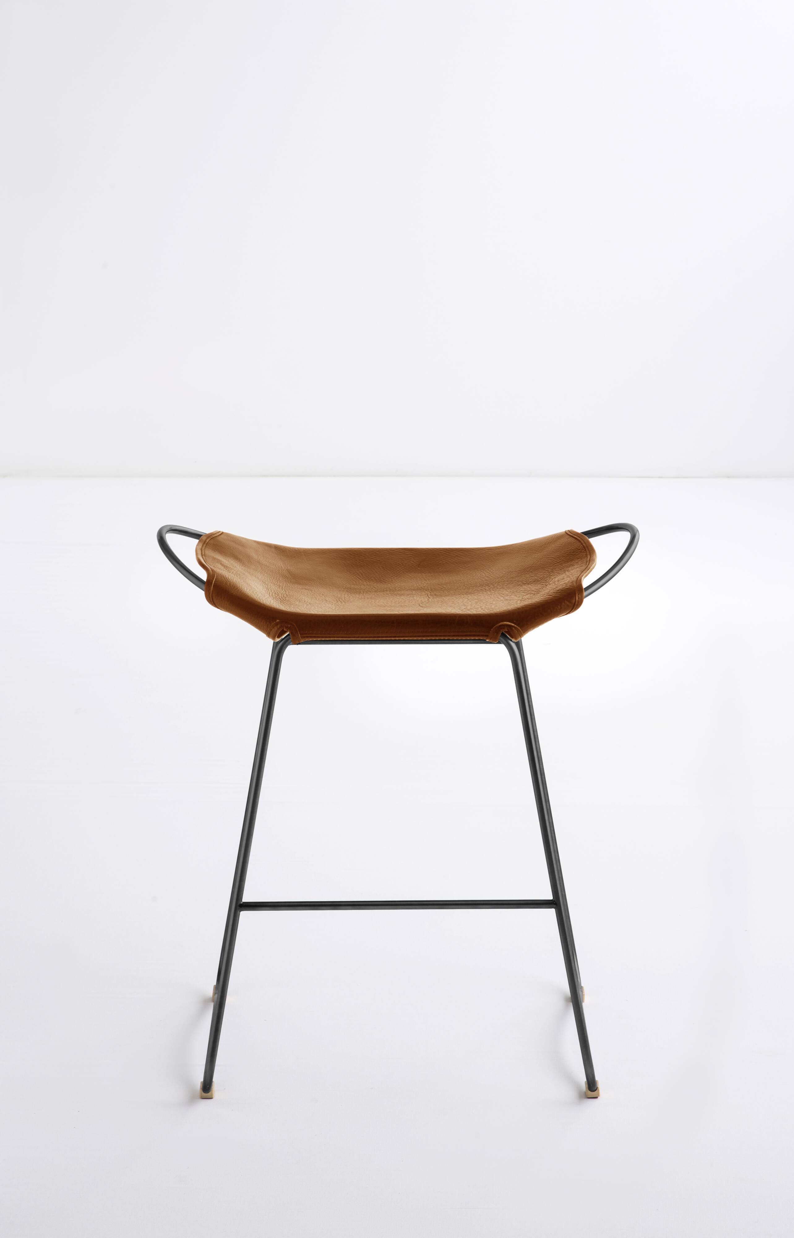 Contemporary Kitchen Counter Stool in Black Steel and Natural Tobacco Leather