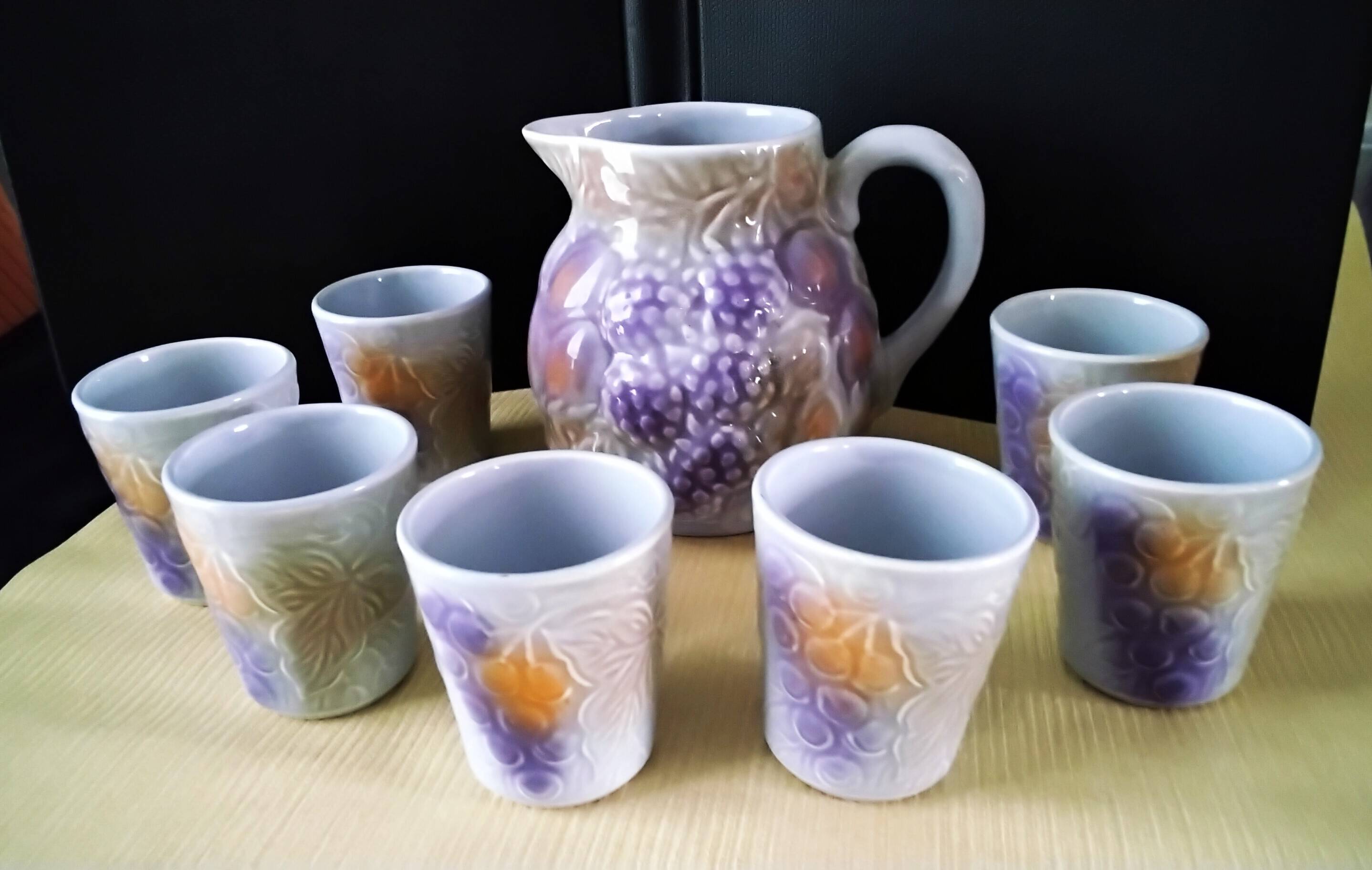Cider or lemonade service in a Salins les Bains jug.