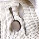 Set of two cutting shovels for cakes, tarts and sweets