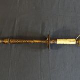 Lampe à poser en fer battu, façon haute epoque, h 70 cm