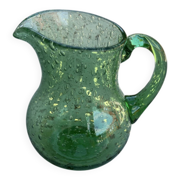 Petit pichet /carafe en verre soufflé bullé vert émeraude– Signé Biot
