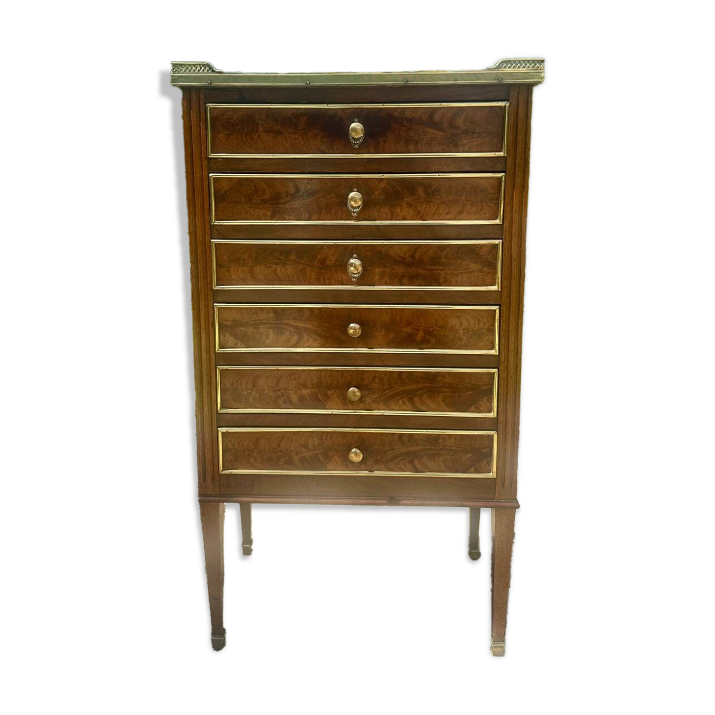 Mahogany and burl chest of drawers, 19th century