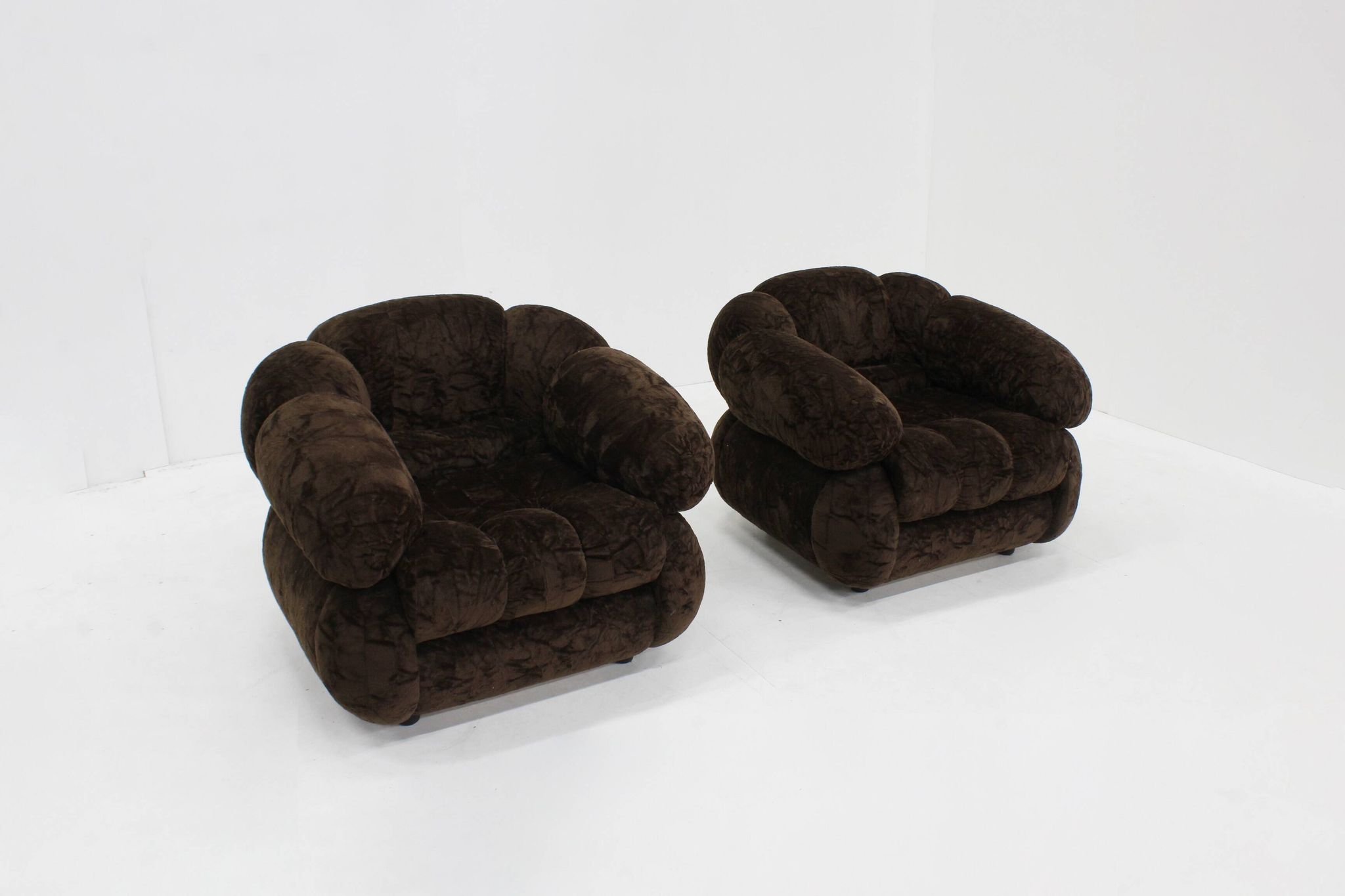 Vintage Italian armchairs brown velvet  1970s , set of 2