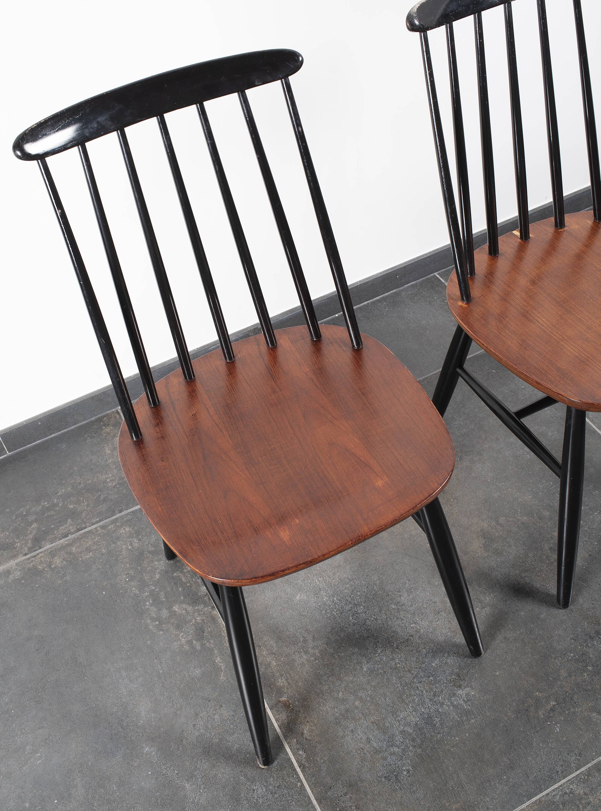 Pair of vintage chairs, 1960s