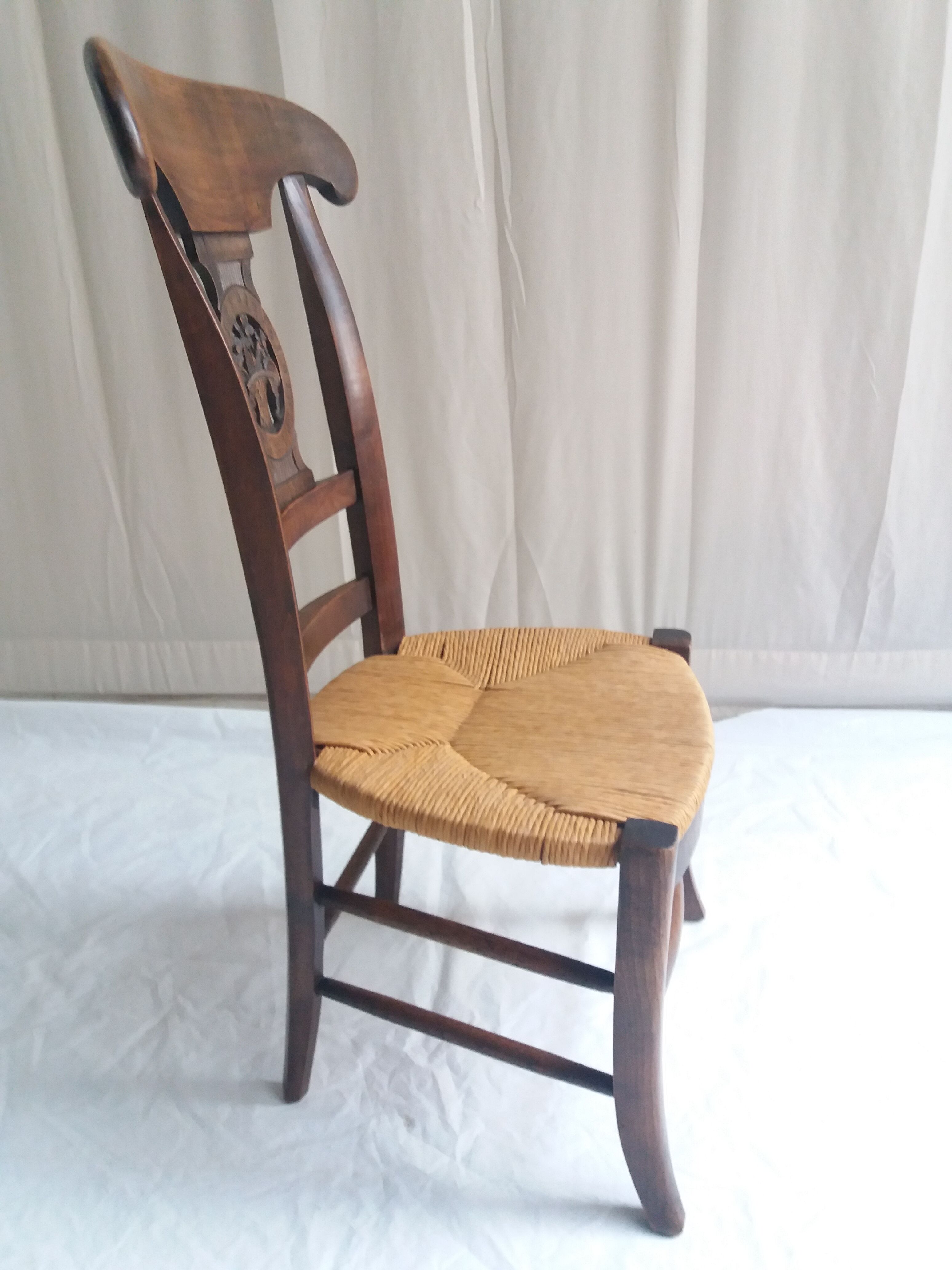 Chaise ancienne de nourrice