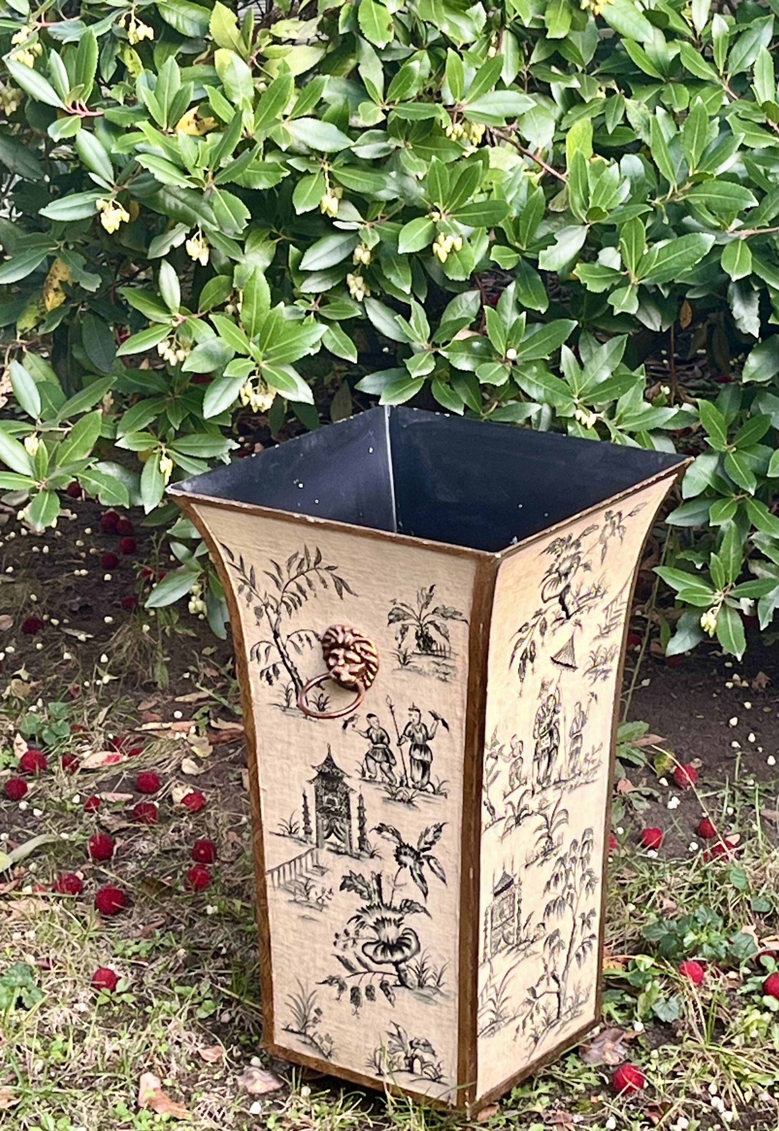Large metal cache-pot - Chinese decoration - Lion's paws - Very good condition