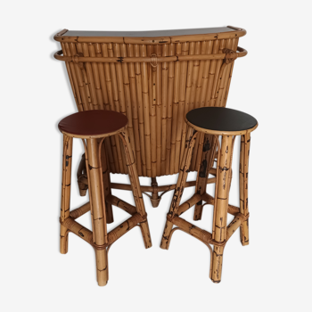 Bar en bambou vintage et deux tabourets