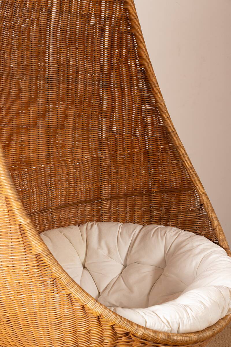 Danish armchair in woven rattan, with its metal stand, Nana Ditzel.