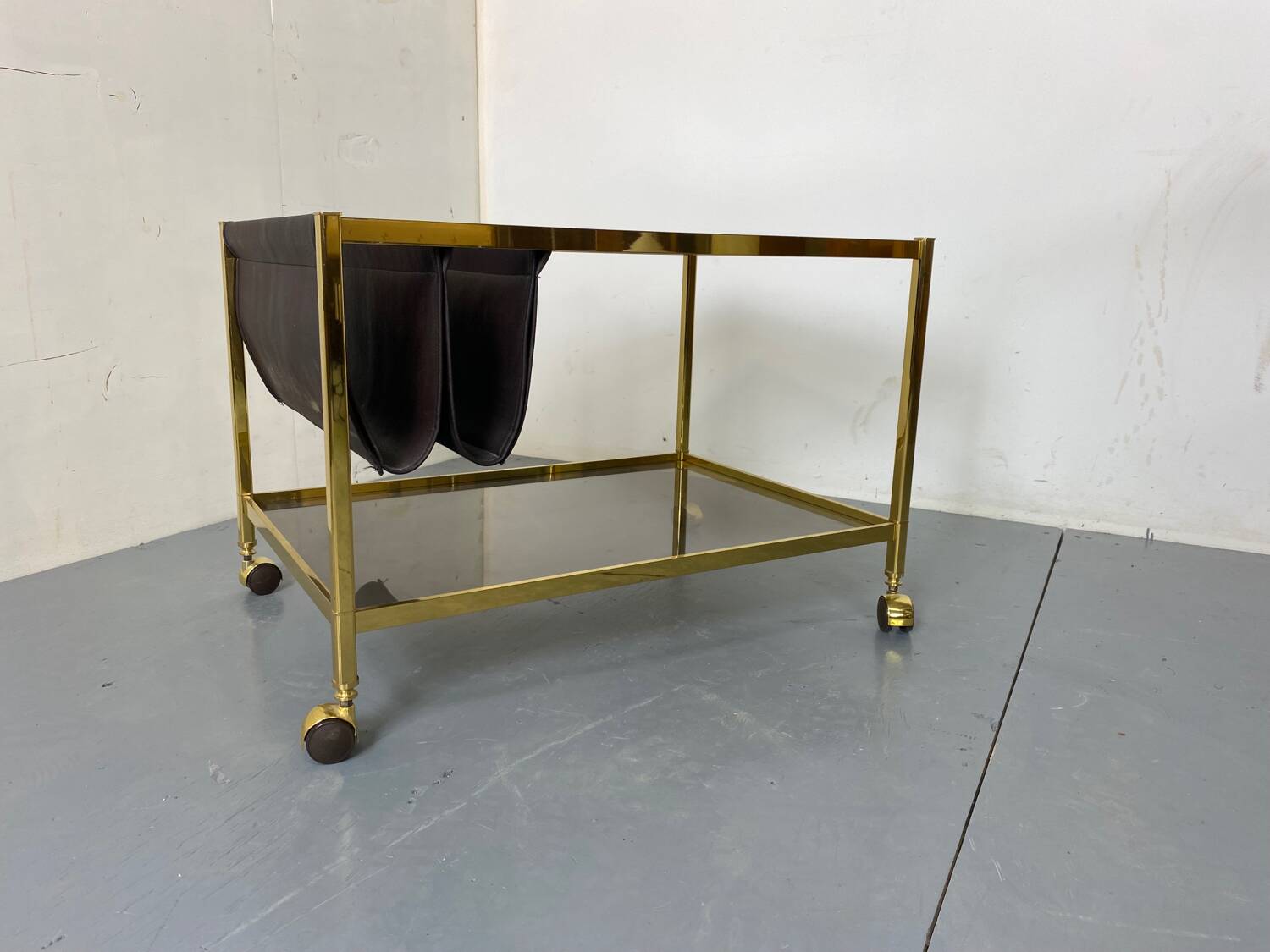 Table basse hollywood regency vintage en laiton et verre de maison jansen, 1970s