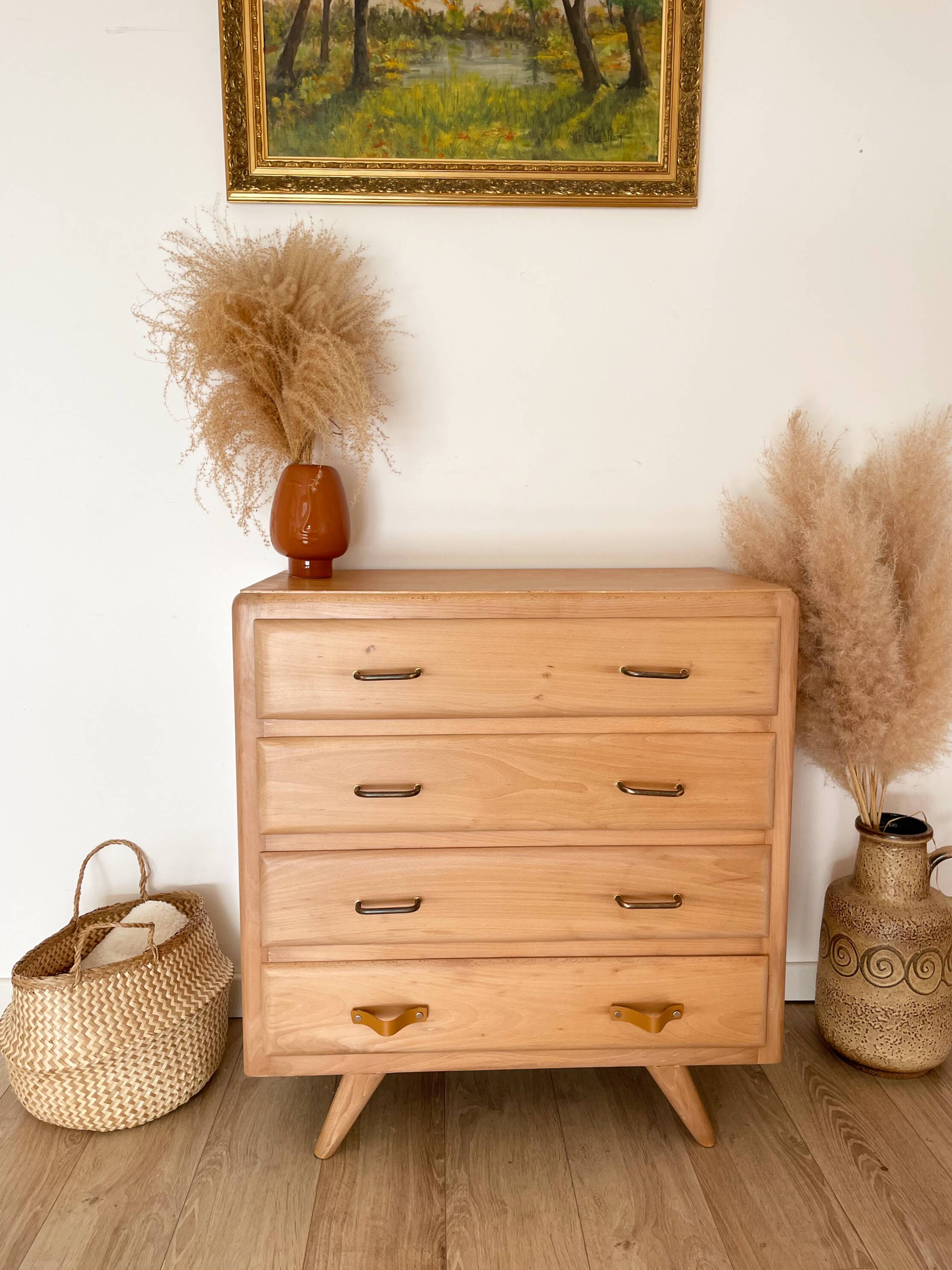 Vintage chest of drawers, tapered legs