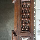 Oriental mirror in carved and turned wood inlaid with mother-of-pearl H 44/L 38 cm