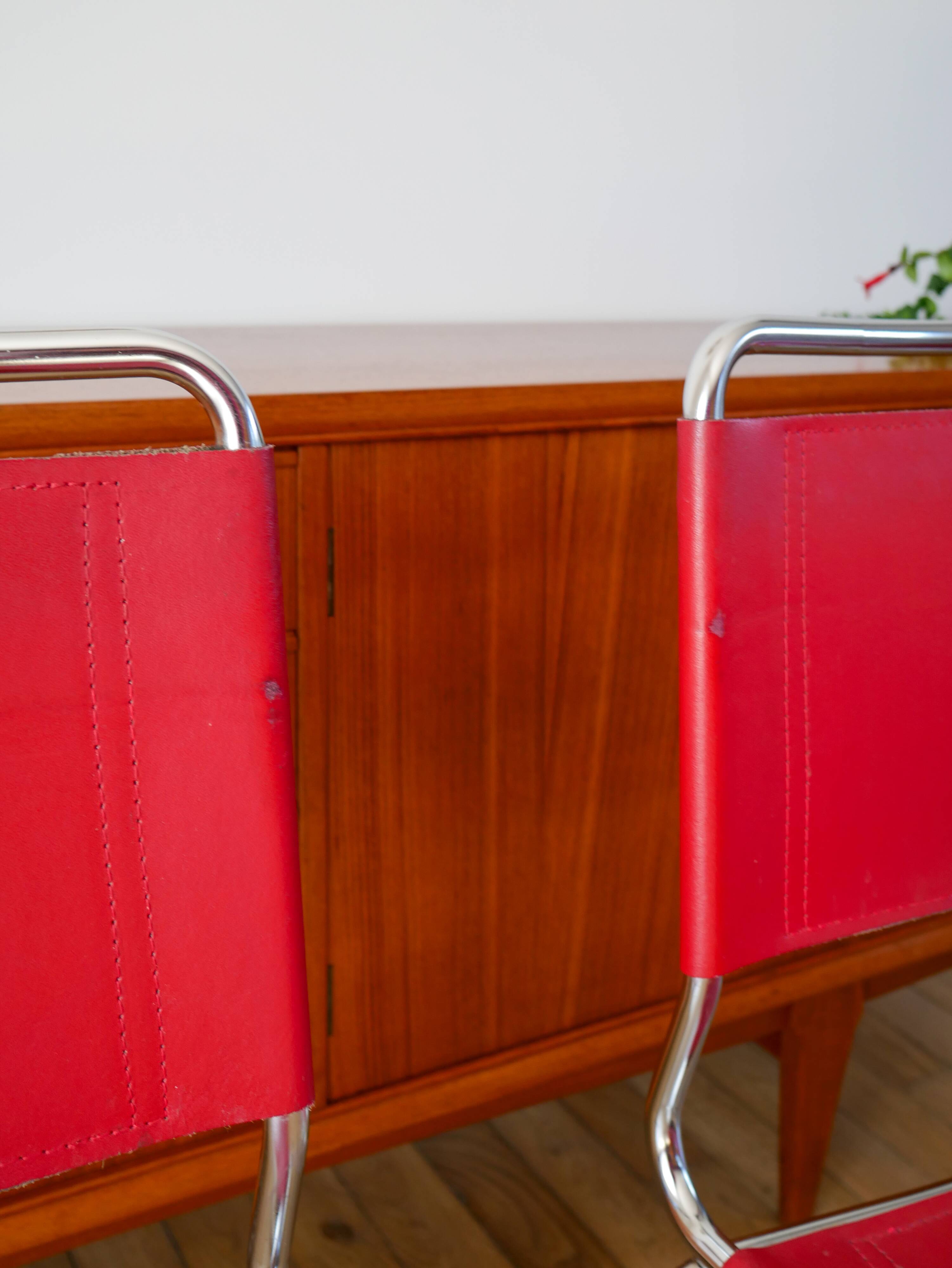 Set of 4 tubular chairs in Red Italy split leather, Design, 1970