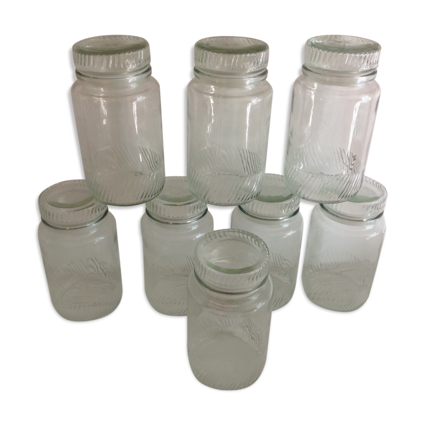 Series of 8 jars