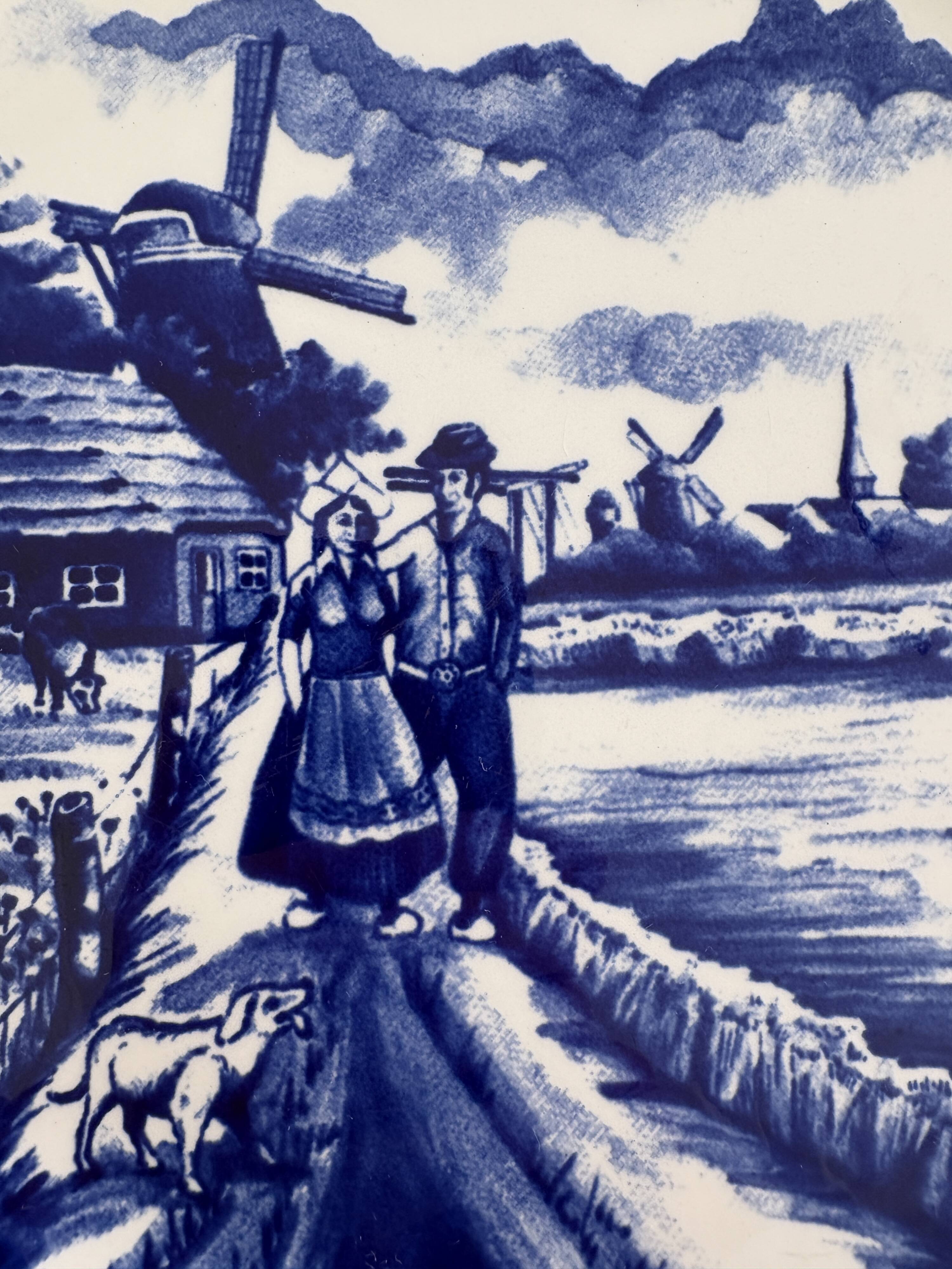 4 Delft Boch dinner plates