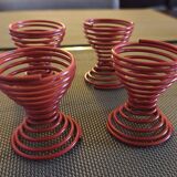 Lot de 4 coquetiers à ressort laqués rouge - Années 1980