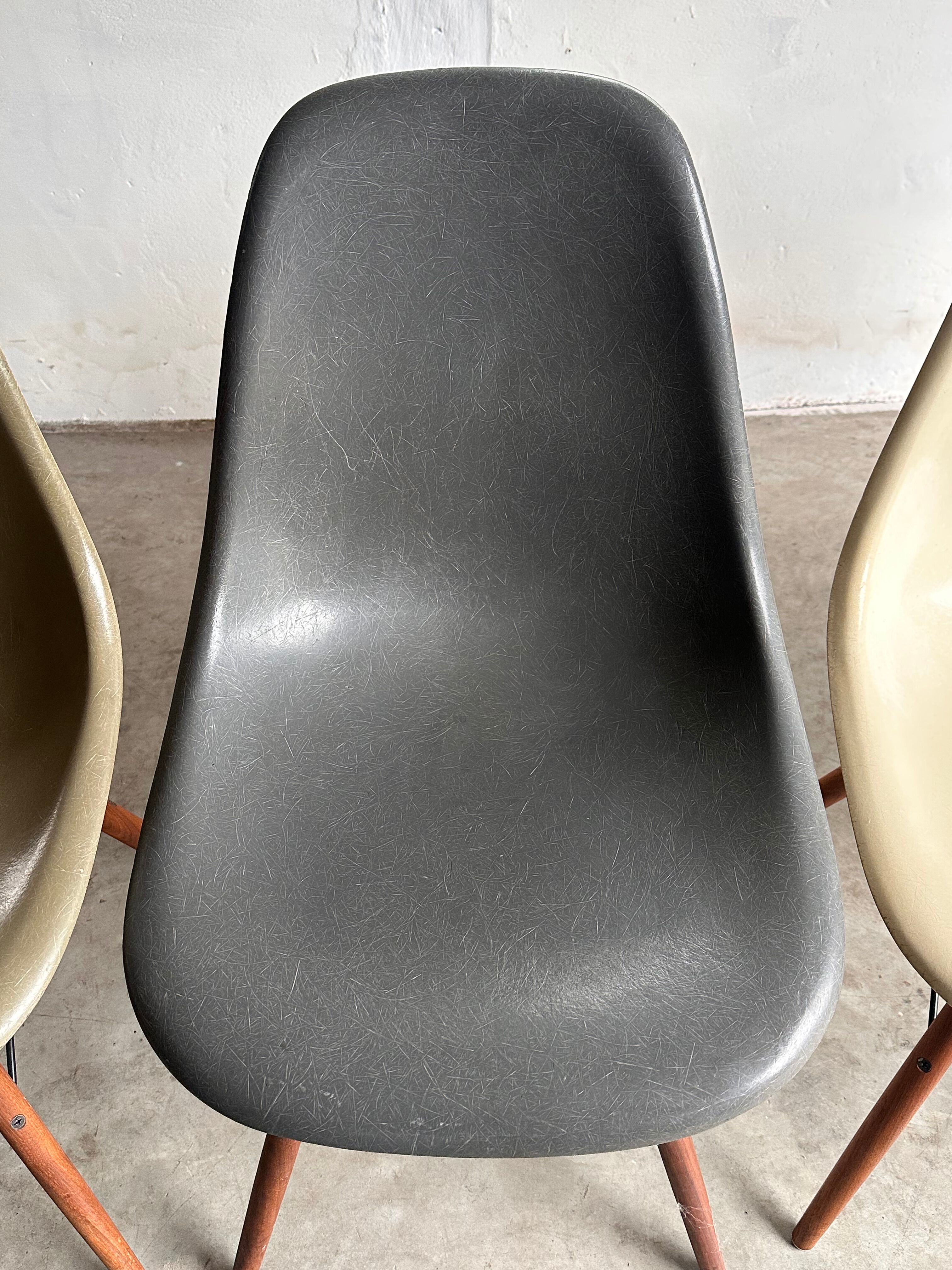 Set of 10 fibreglass & walnut DSW chairs, Charles & Ray Eames, Herman Miller, 60s-70s