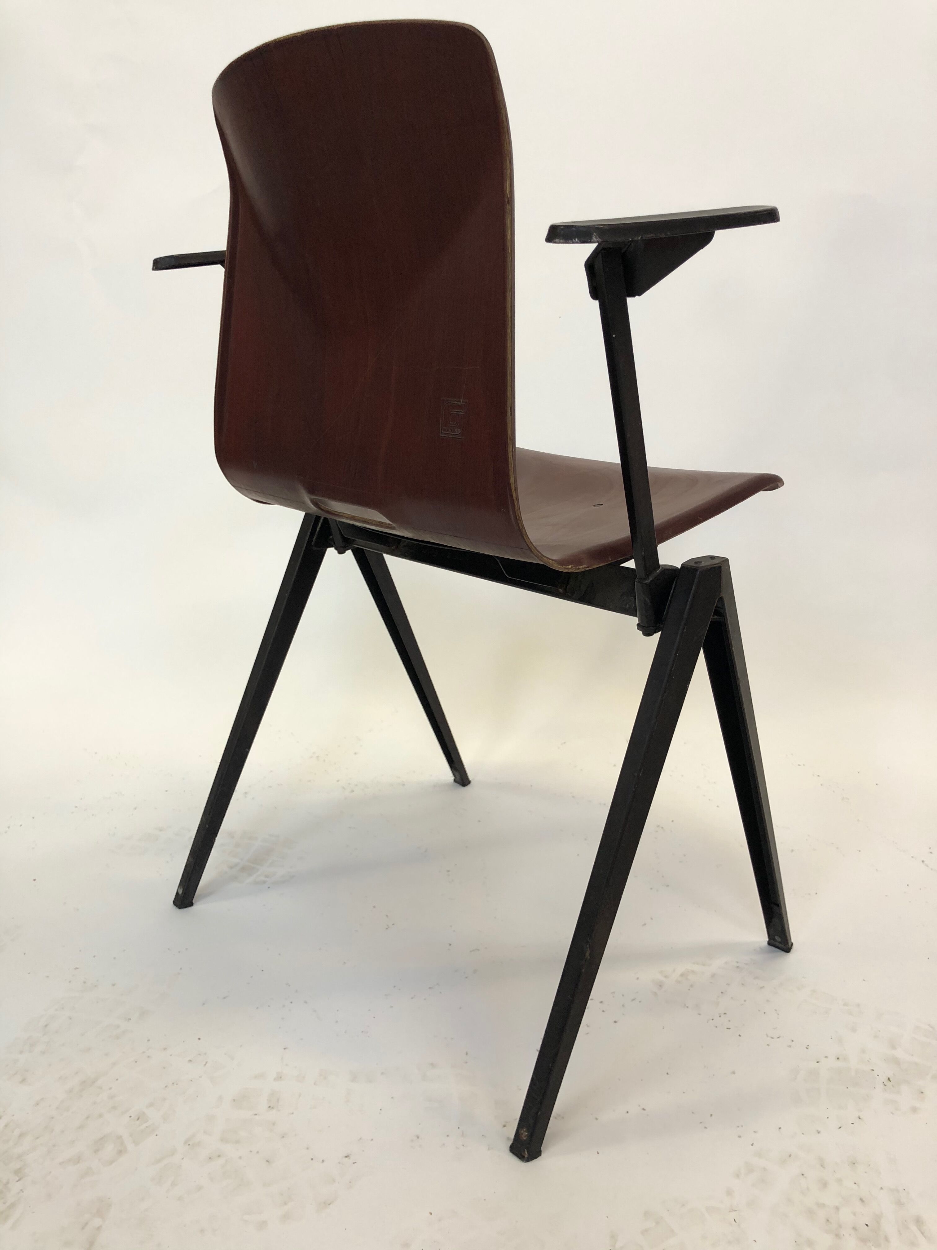 Chair Pagholz Galvanitas S22