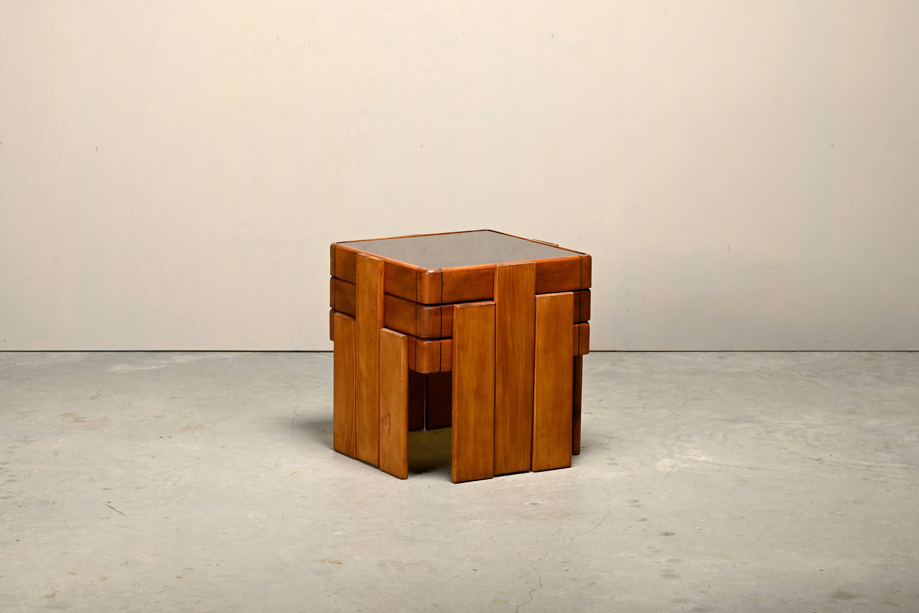 Gianfranco Frattini Nesting Tables in stained wood for Cassina and Meblo, 1