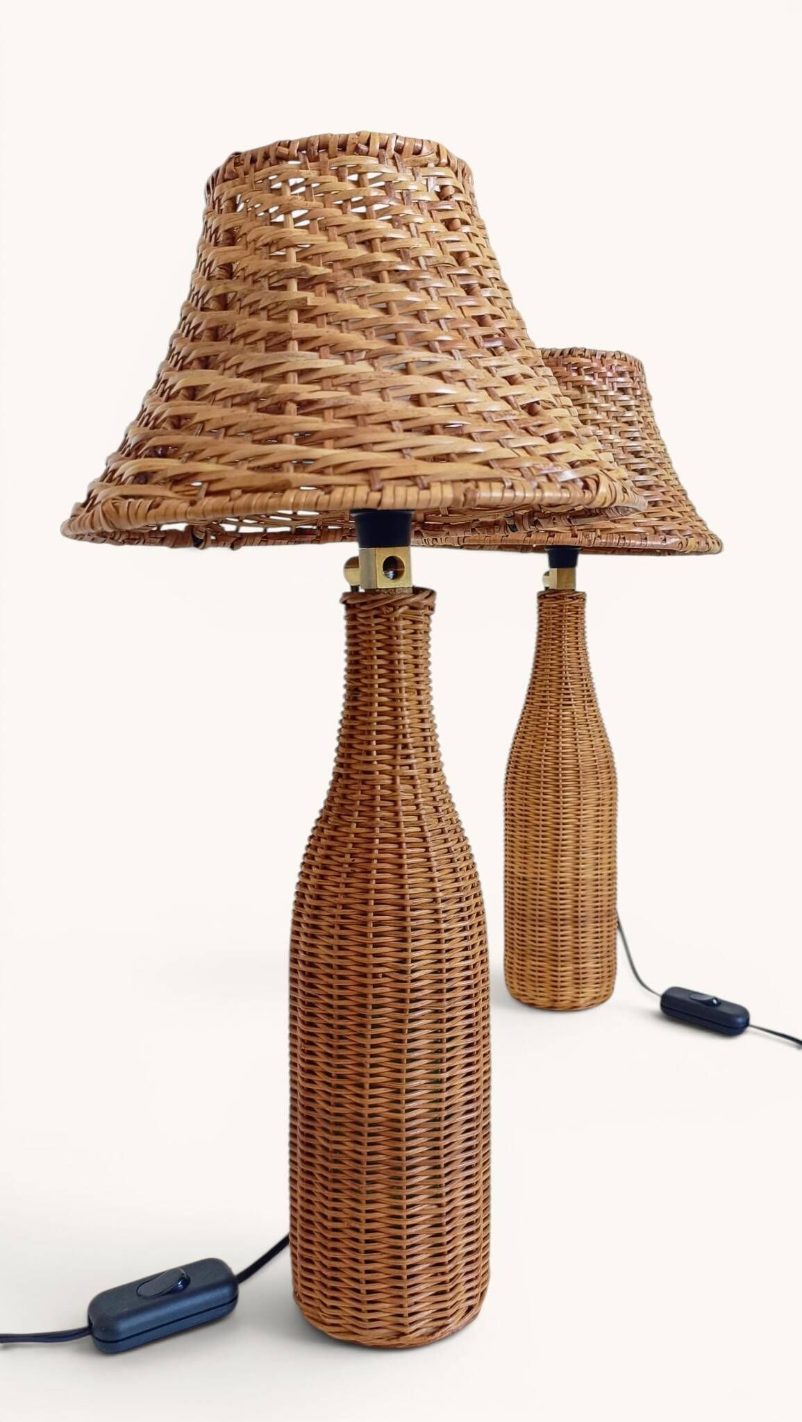 Pair of Table Lamps in Handwoven Wicker and Rattan, France, 1960s