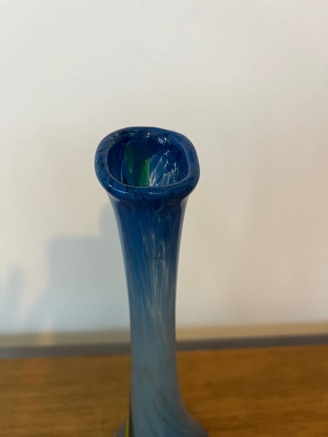 Speckled blue soliflore vase